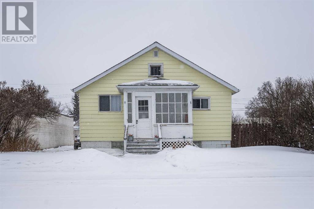5016 49 Avenue, Forestburg, Alberta
