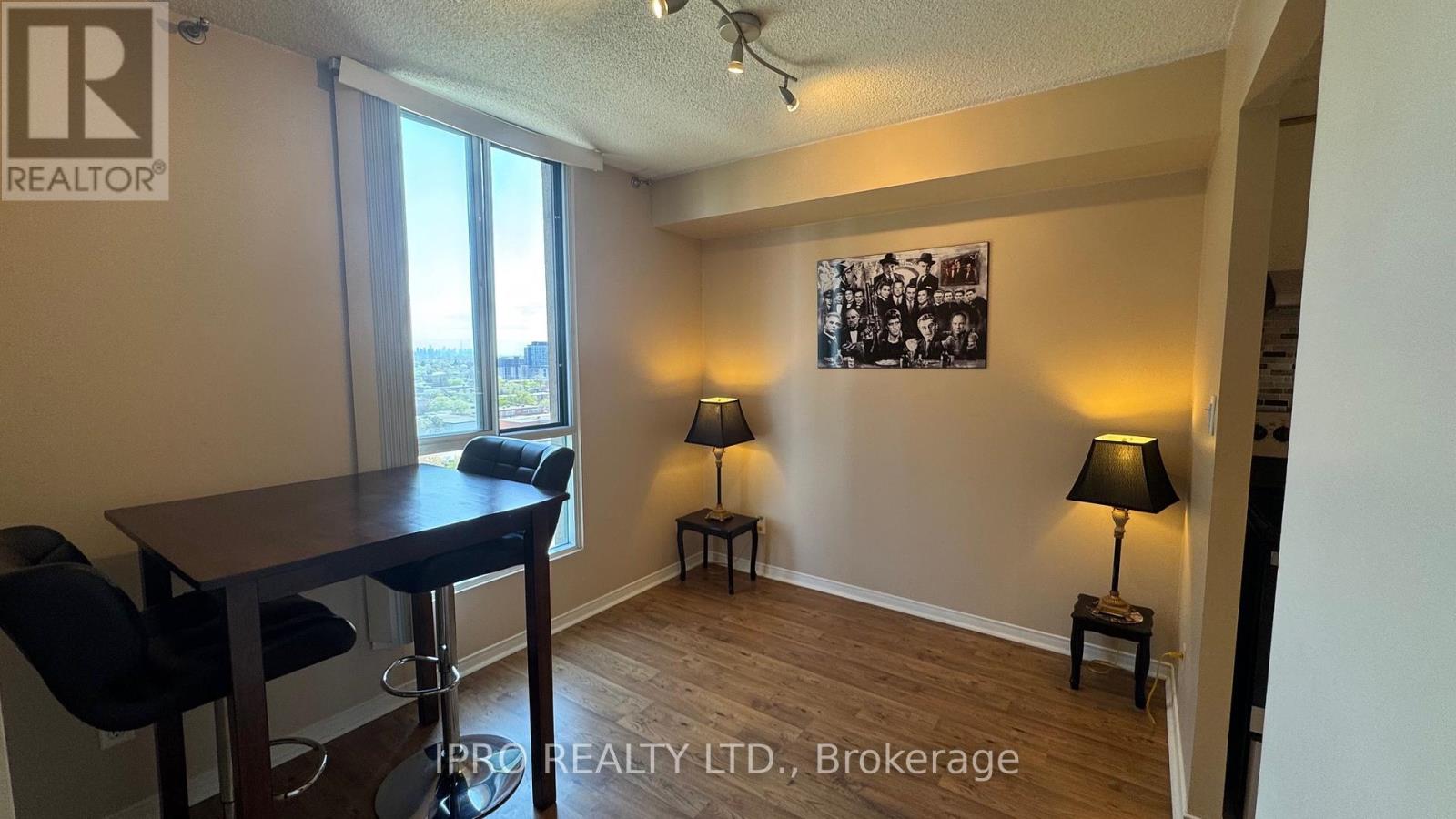 907 - 145 Hillcrest Avenue, Mississauga, Ontario  L5B 3Z1 - Photo 11 - W12140260