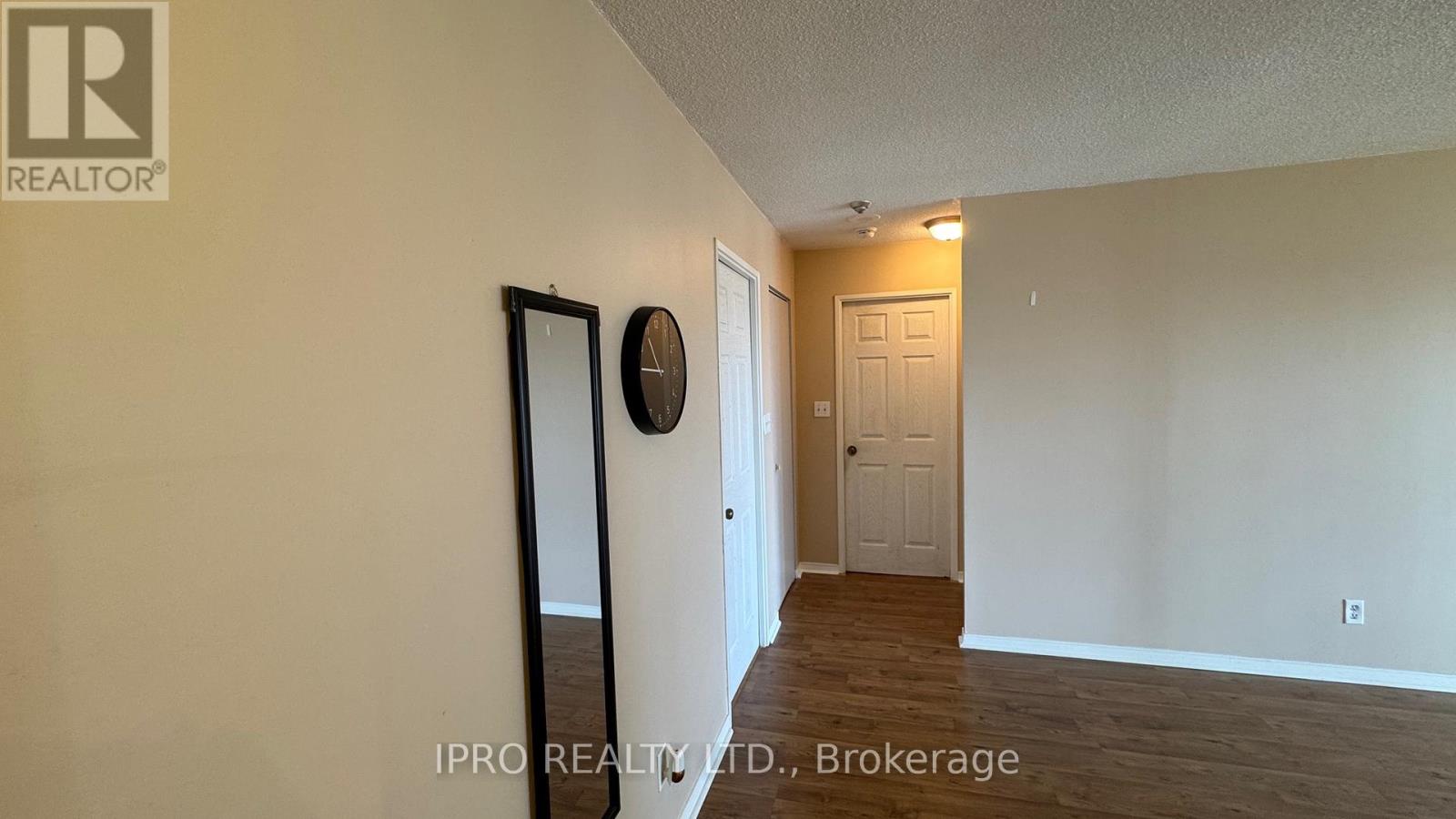 907 - 145 Hillcrest Avenue, Mississauga, Ontario  L5B 3Z1 - Photo 17 - W12140260