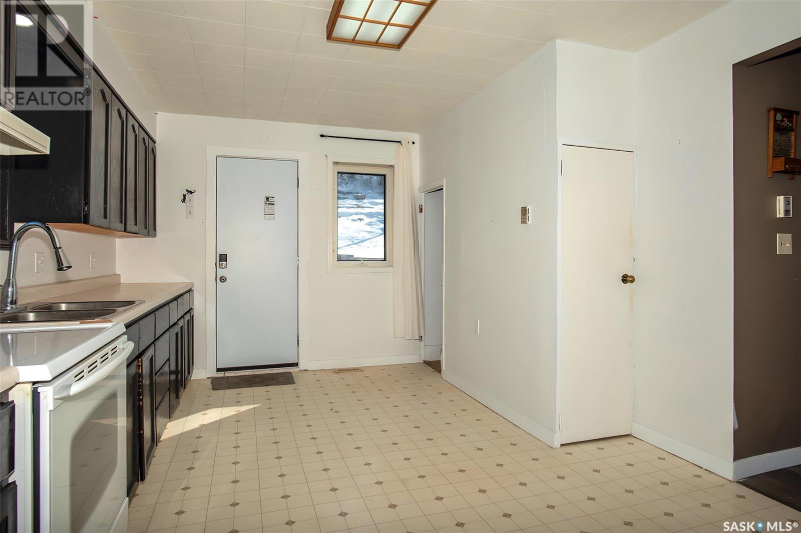 161 Cherry Street, Katepwa Beach, Saskatchewan  S0G 2Y0 - Photo 4 - SK999838
