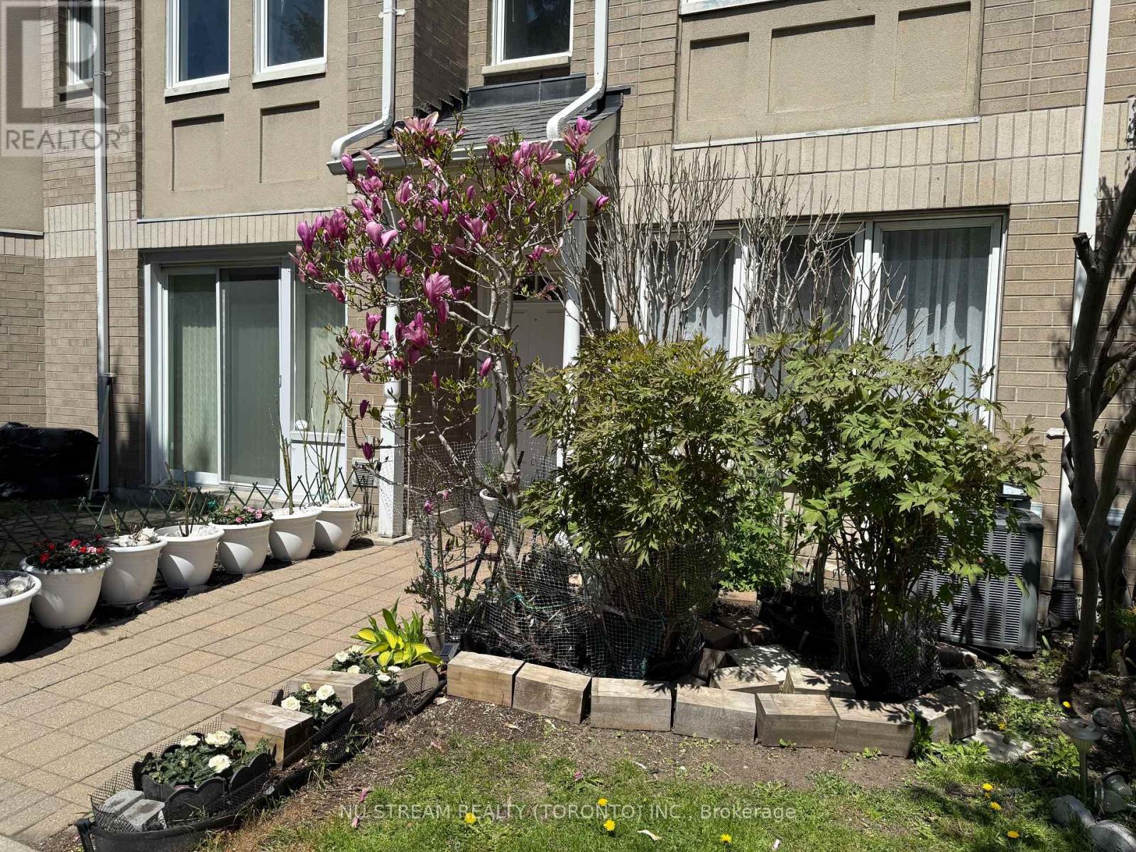 Property at 202 - 29 ROSEBANK DRIVE image 3