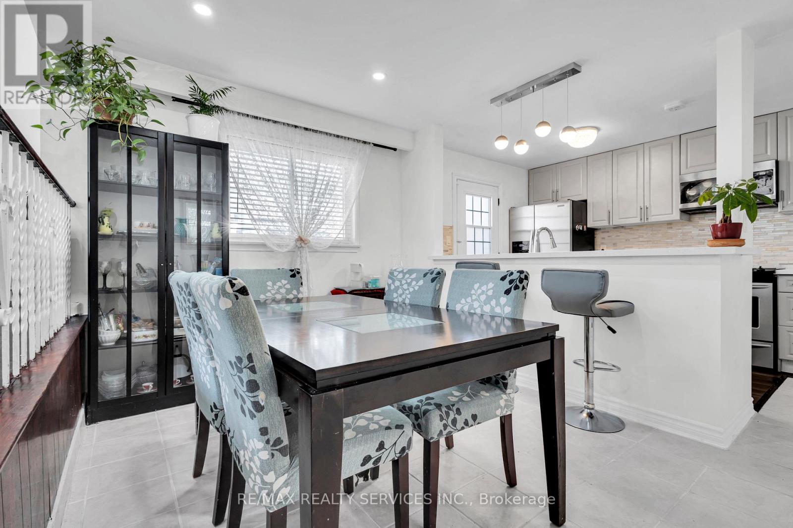 67 Northover Street, Toronto, Ontario  M3L 1W6 - Photo 11 - W12138922