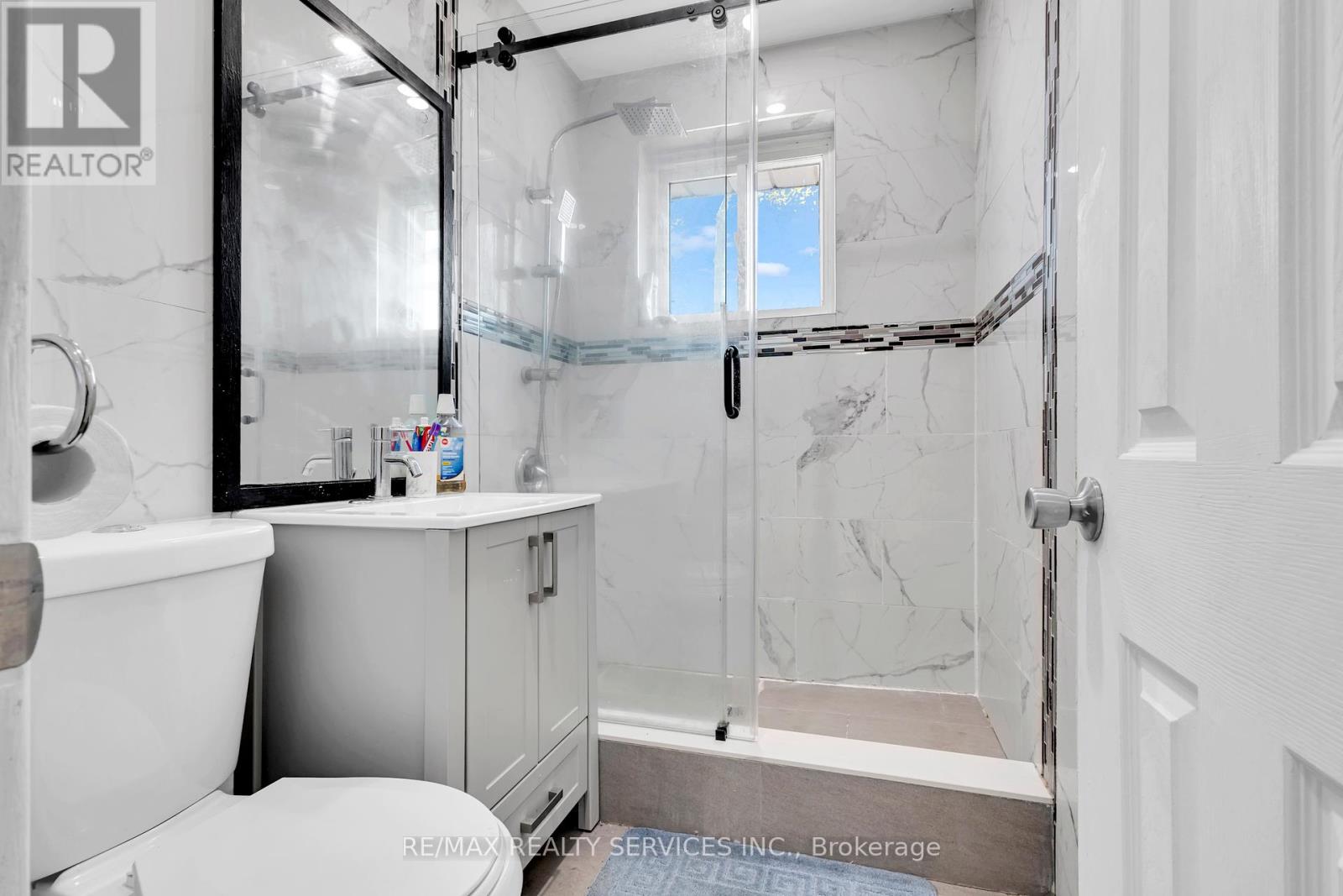 67 Northover Street, Toronto, Ontario  M3L 1W6 - Photo 24 - W12138922
