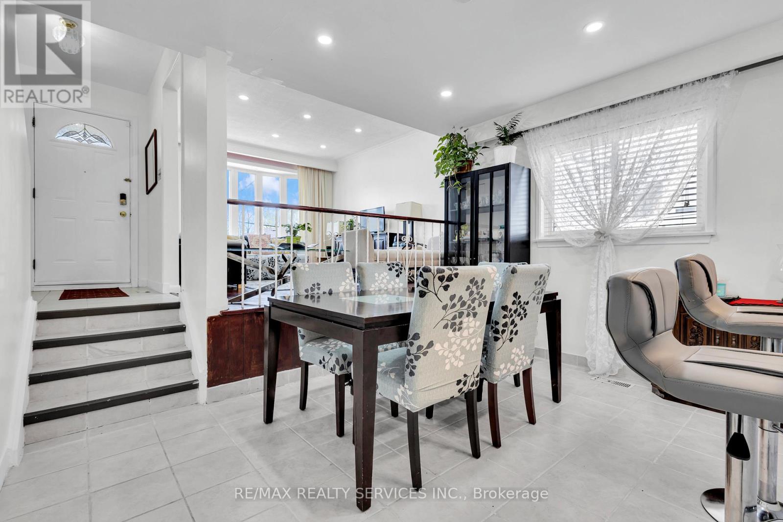 67 Northover Street, Toronto, Ontario  M3L 1W6 - Photo 12 - W12138922