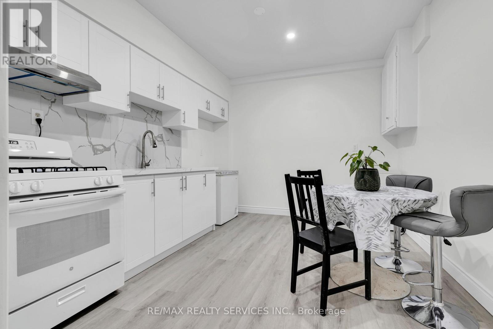 67 Northover Street, Toronto, Ontario  M3L 1W6 - Photo 25 - W12138922