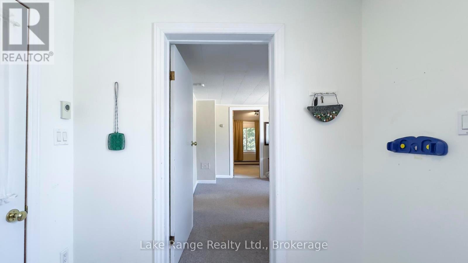 188 Broadway Street, Kincardine, Ontario  N2Z 2X9 - Photo 8 - X12140284