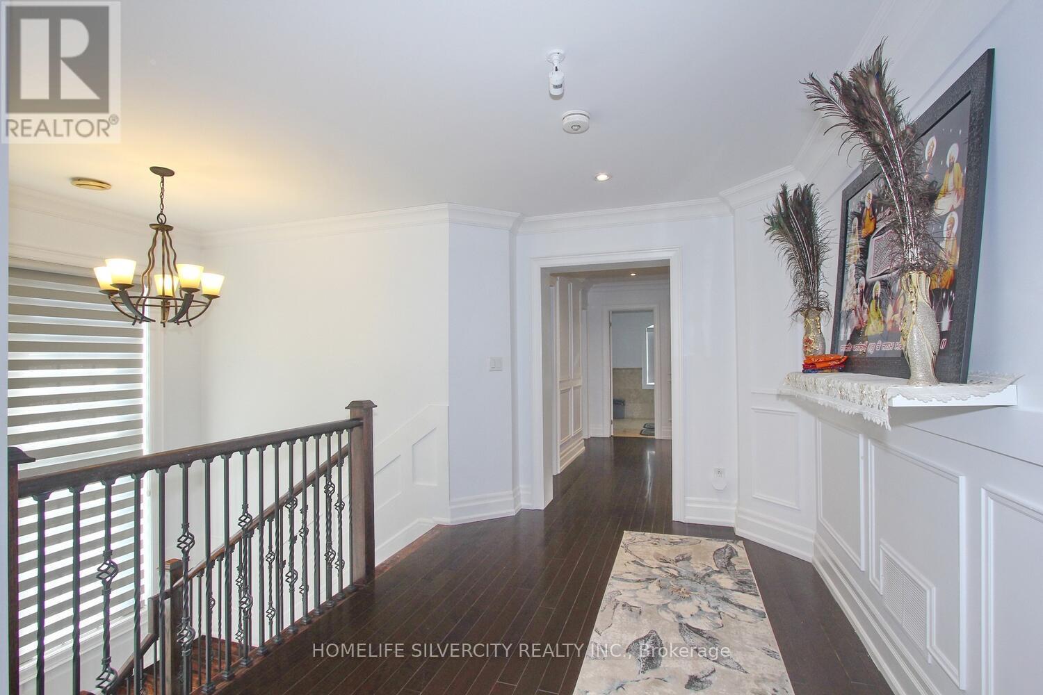 4 Byng Avenue, Toronto, Ontario  M9W 2M9 - Photo 17 - W12140289