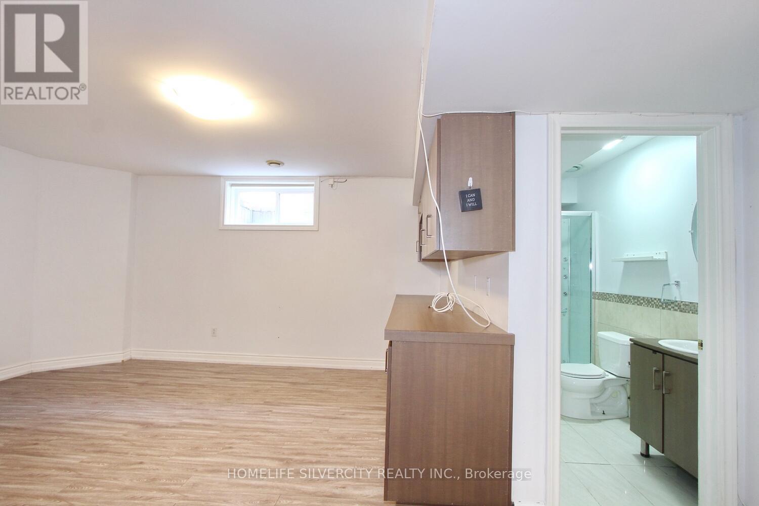 4 Byng Avenue, Toronto, Ontario  M9W 2M9 - Photo 38 - W12140289