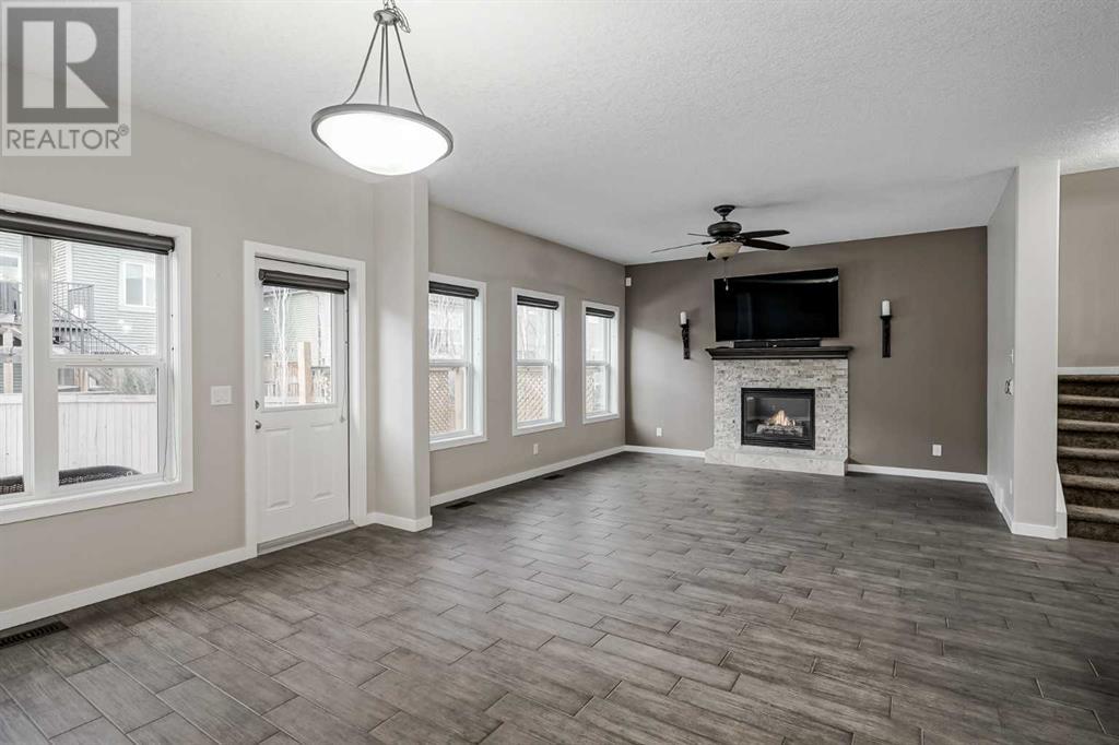 180 Jumping Pound Terrace, Cochrane, Alberta  T4C 0K5 - Photo 4 - A2214271