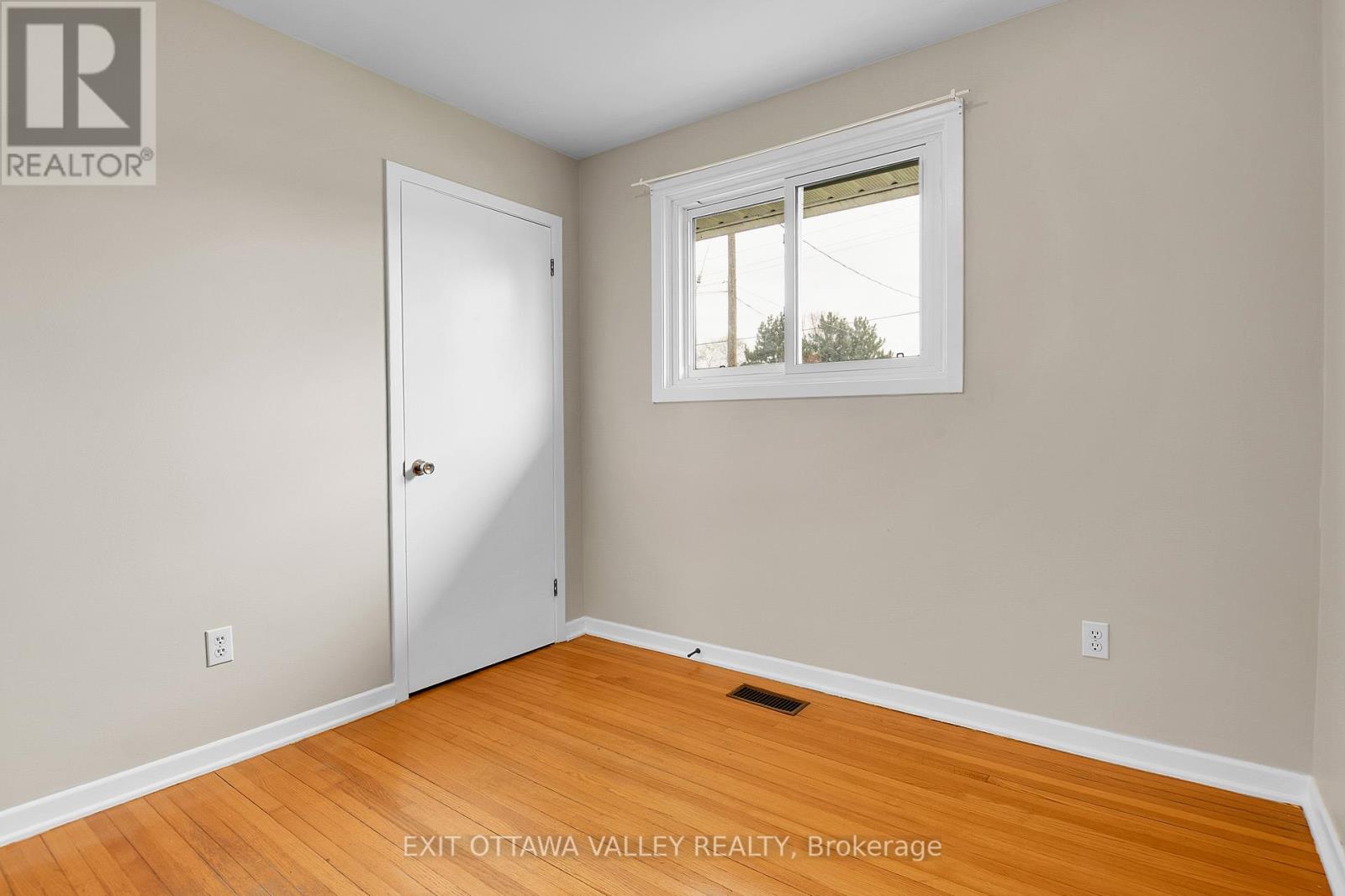 23 Doran Road, Petawawa, Ontario  K8H 1P8 - Photo 26 - X12140293