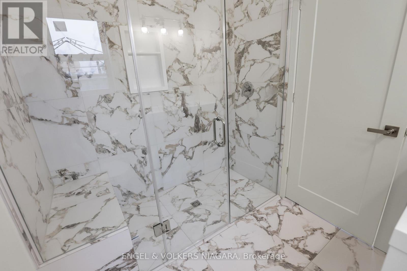 154 Roosevelt Avenue, Welland, Ontario  L3B 2G7 - Photo 24 - X12140292