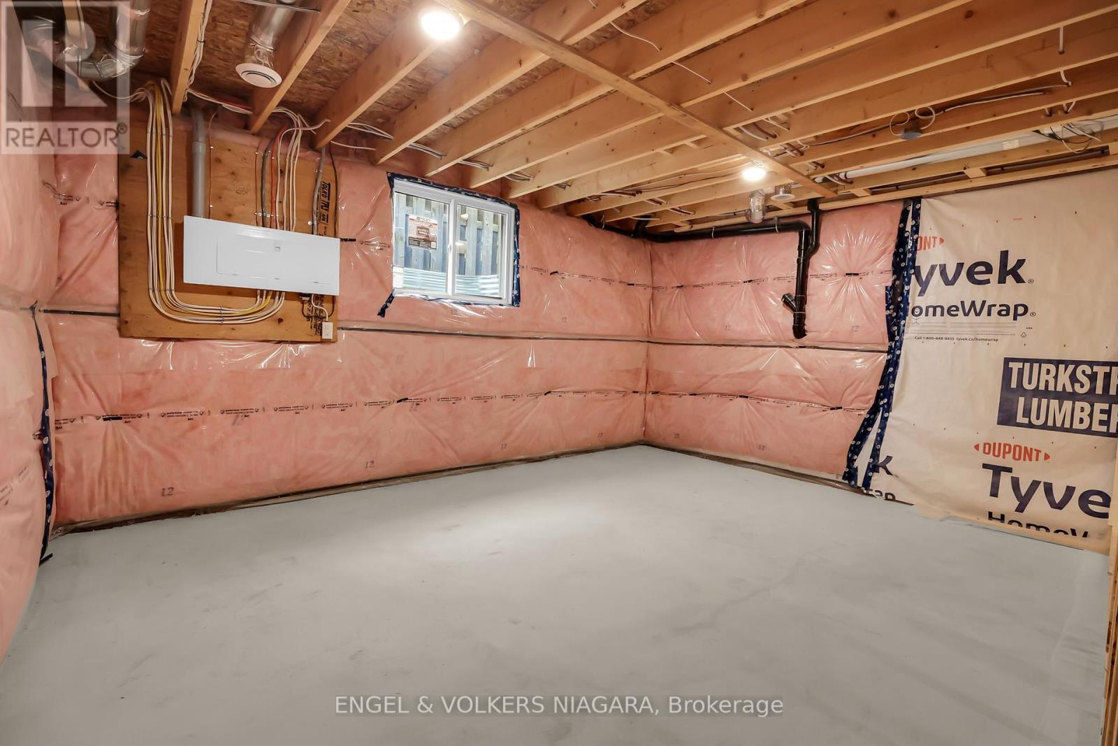 154 Roosevelt Avenue, Welland, Ontario  L3B 2G7 - Photo 25 - X12140292