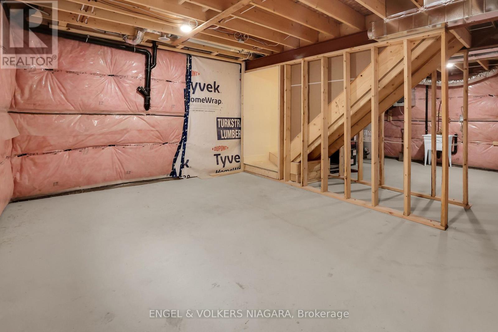154 Roosevelt Avenue, Welland, Ontario  L3B 2G7 - Photo 27 - X12140292