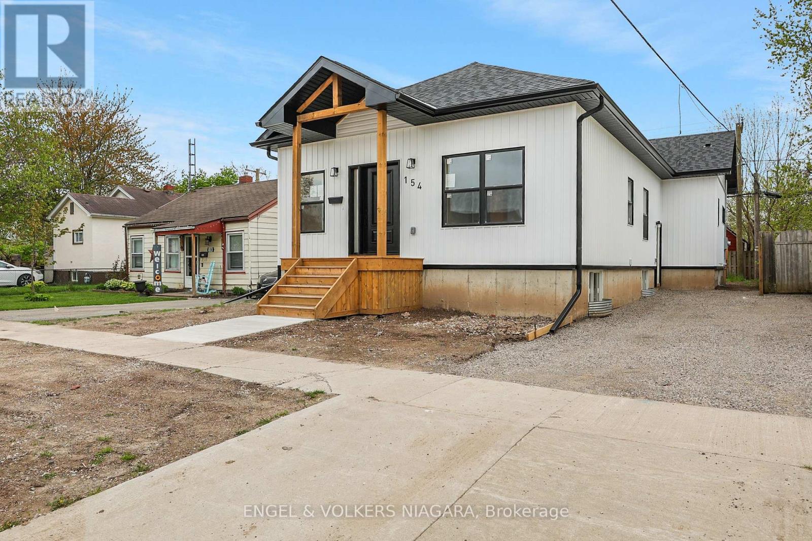 Property at 154 ROOSEVELT AVENUE image 3