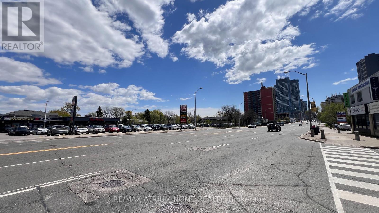 6026 Yonge Street, Toronto (Newtonbrook West), Ontario  M2M 3W5 - Photo 9 - C12140314