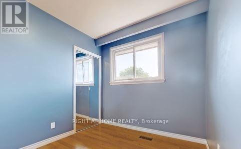 3631 Molly Avenue, Mississauga, Ontario  L5A 3G5 - Photo 3 - W12140300