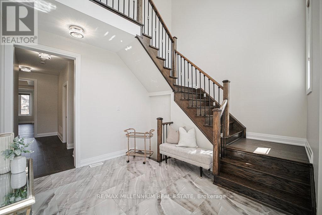 41 Hawtrey Road, Brampton, Ontario  L7A 5B3 - Photo 3 - W12140313