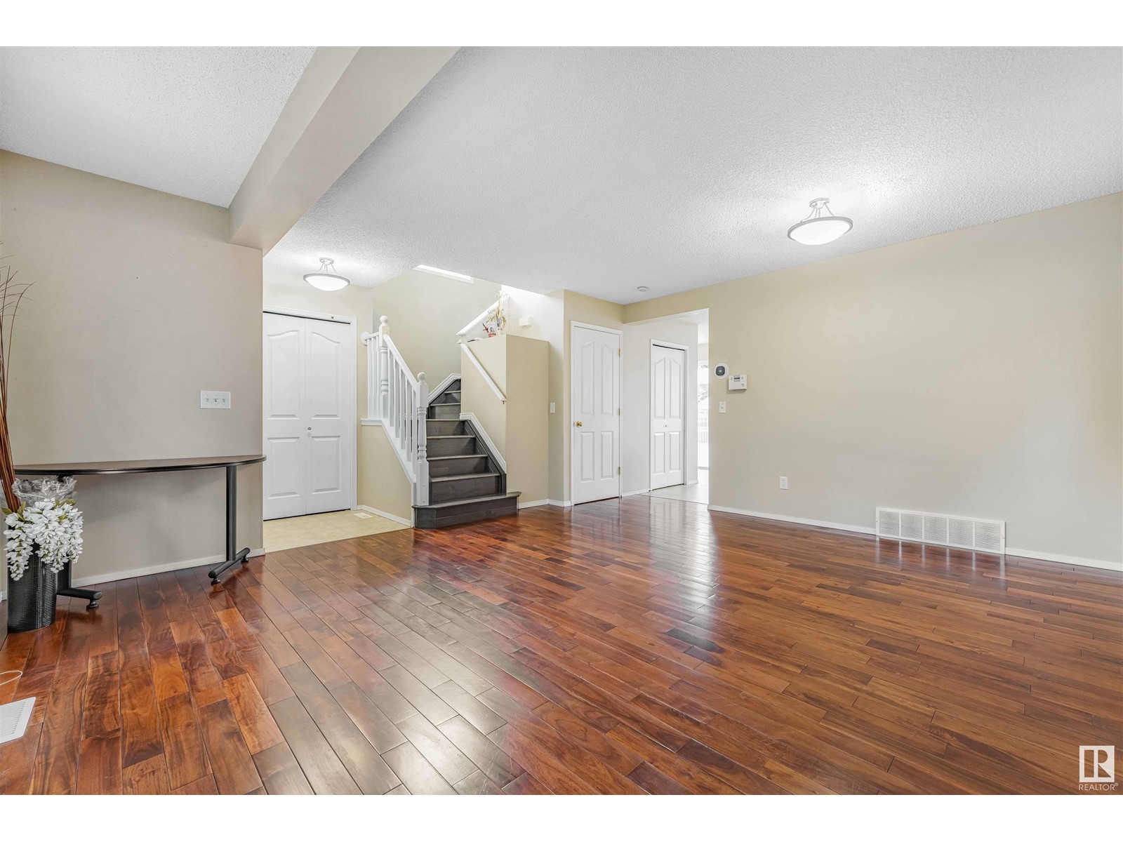 20154 53 Av Nw, Edmonton, Alberta  T6M 2W3 - Photo 6 - E4435857