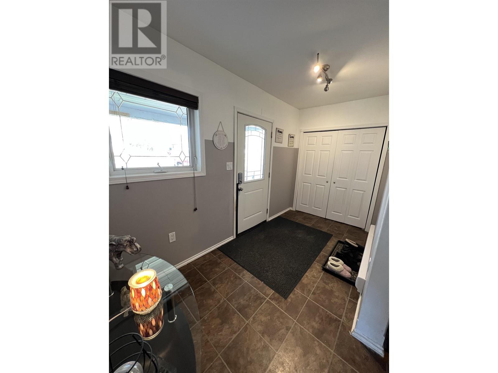 5228 40 Street, Fort Nelson, British Columbia  V0C 1R0 - Photo 19 - R2821456
