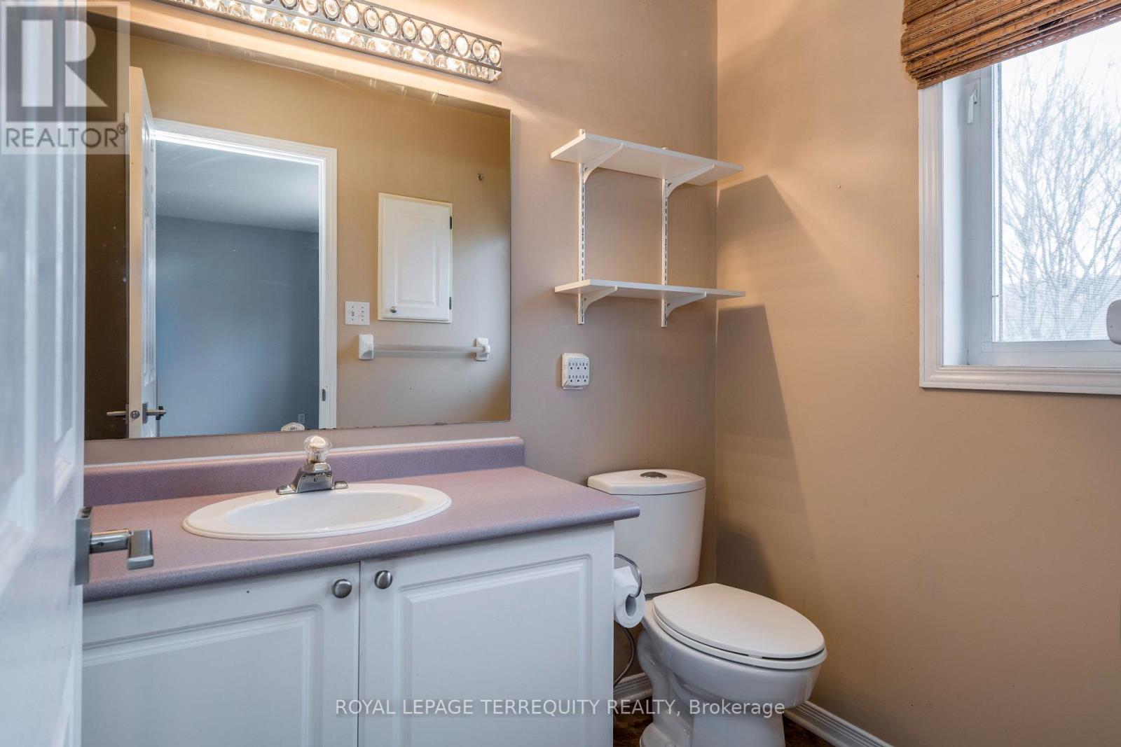 32b Woodford Way, Ottawa, Ontario  K2J 4B9 - Photo 22 - X12101038
