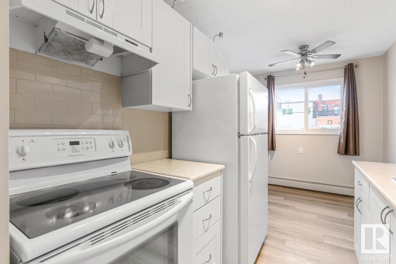 10815 83 Av Nw, Edmonton, Alberta  T6E 2E6 - Photo 4 - E4435861