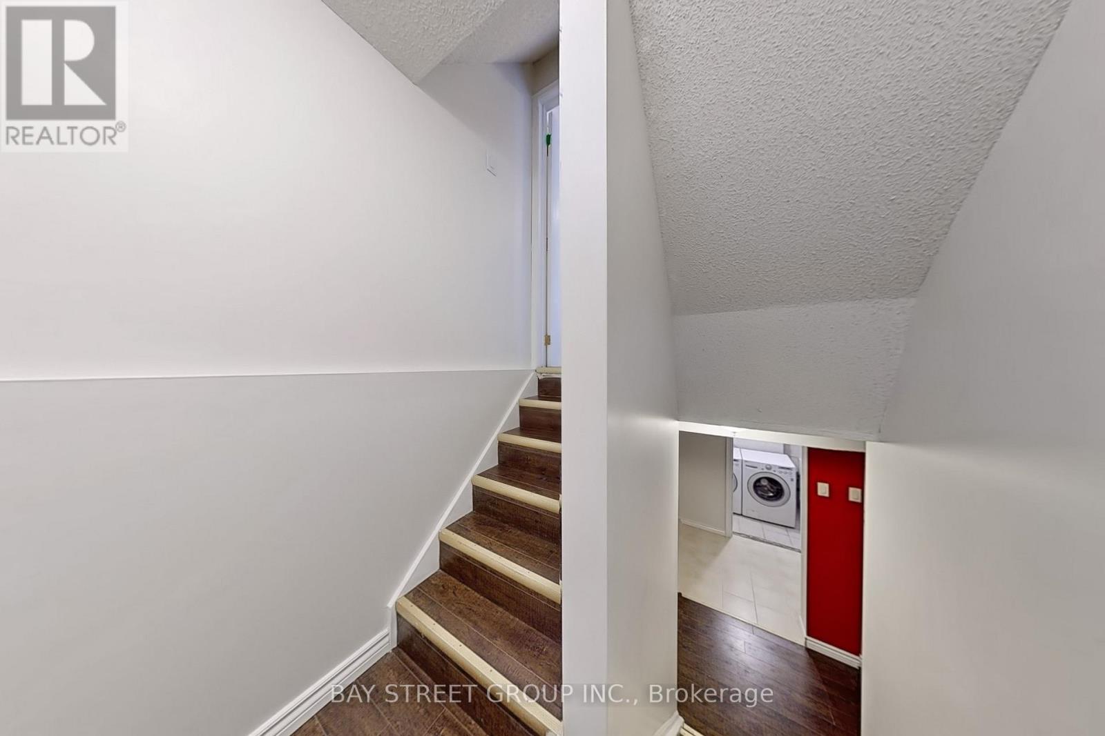 7160 Harding Crescent, Mississauga, Ontario  L5N 5P5 - Photo 32 - W12140351
