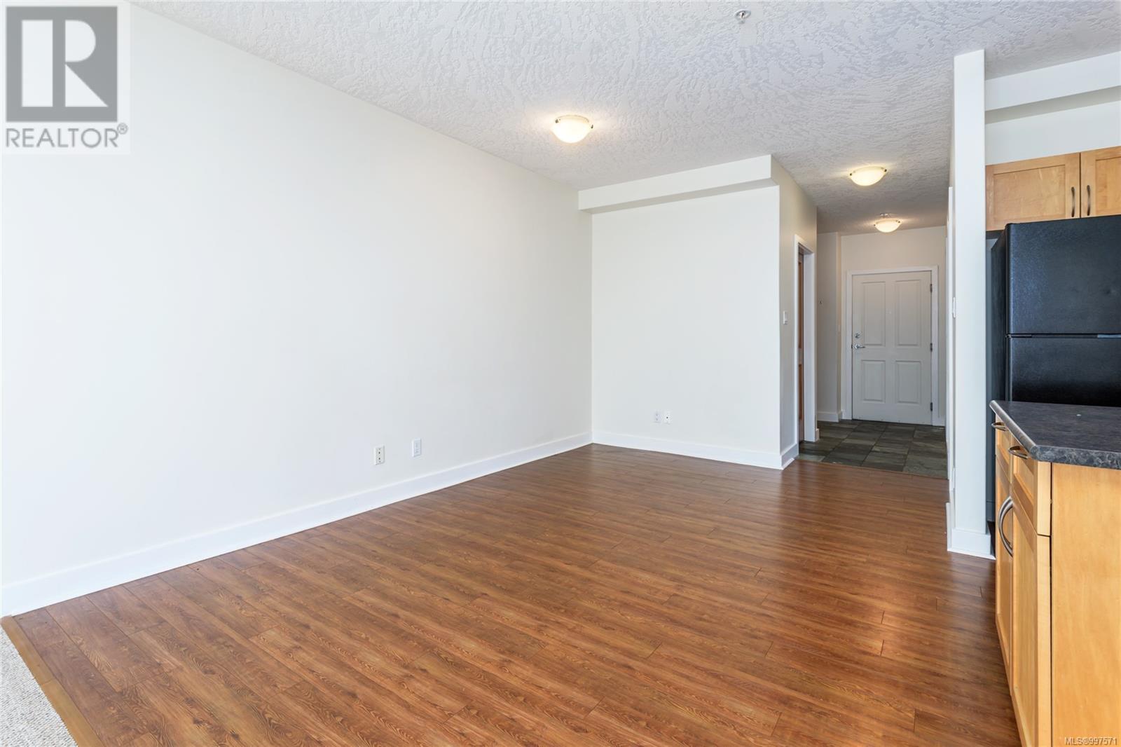 Property at 231 2300 Mansfield Dr image 1