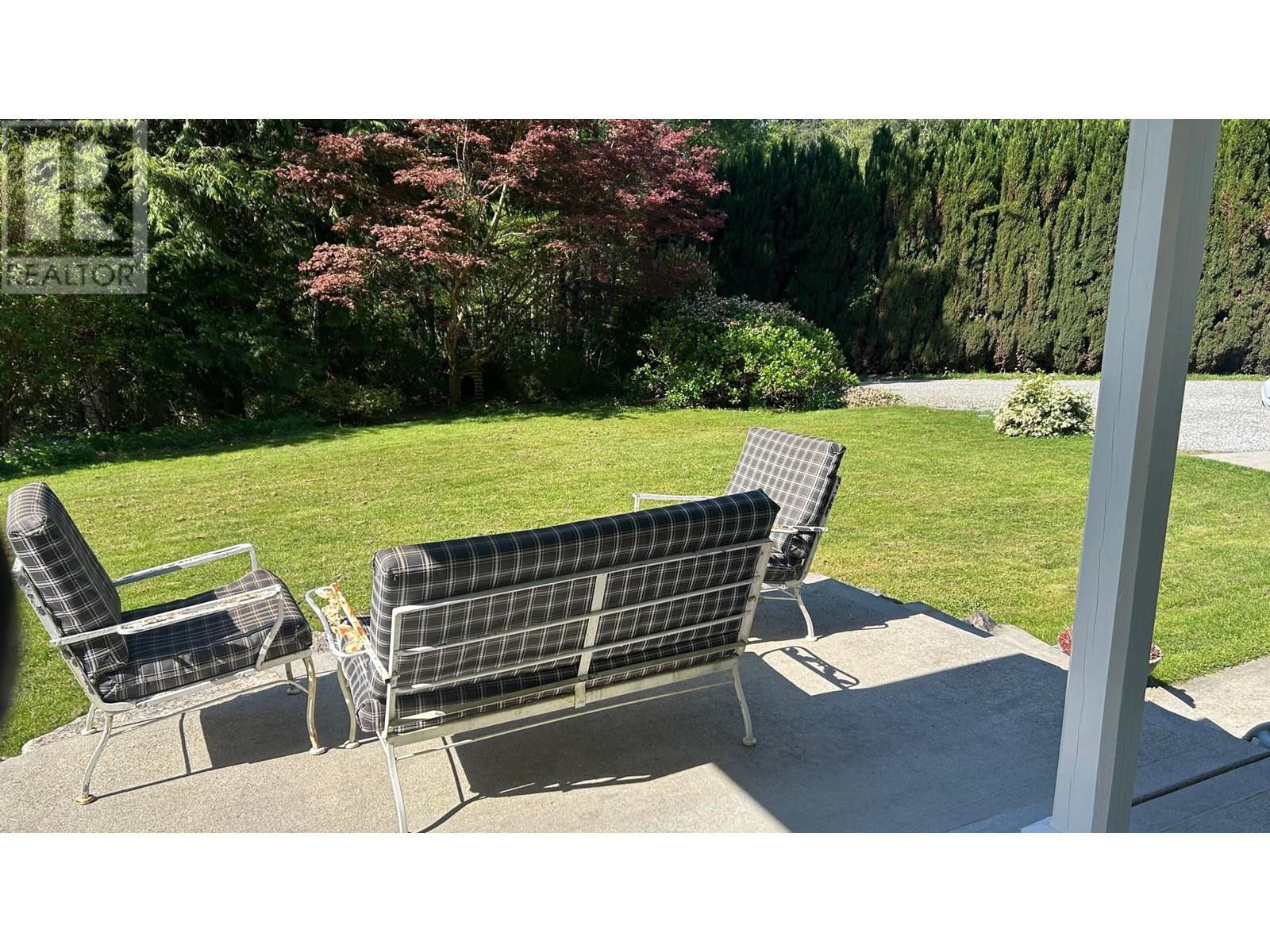 1270 Reed Road, Gibsons, British Columbia  V0N 1V7 - Photo 38 - R2943339