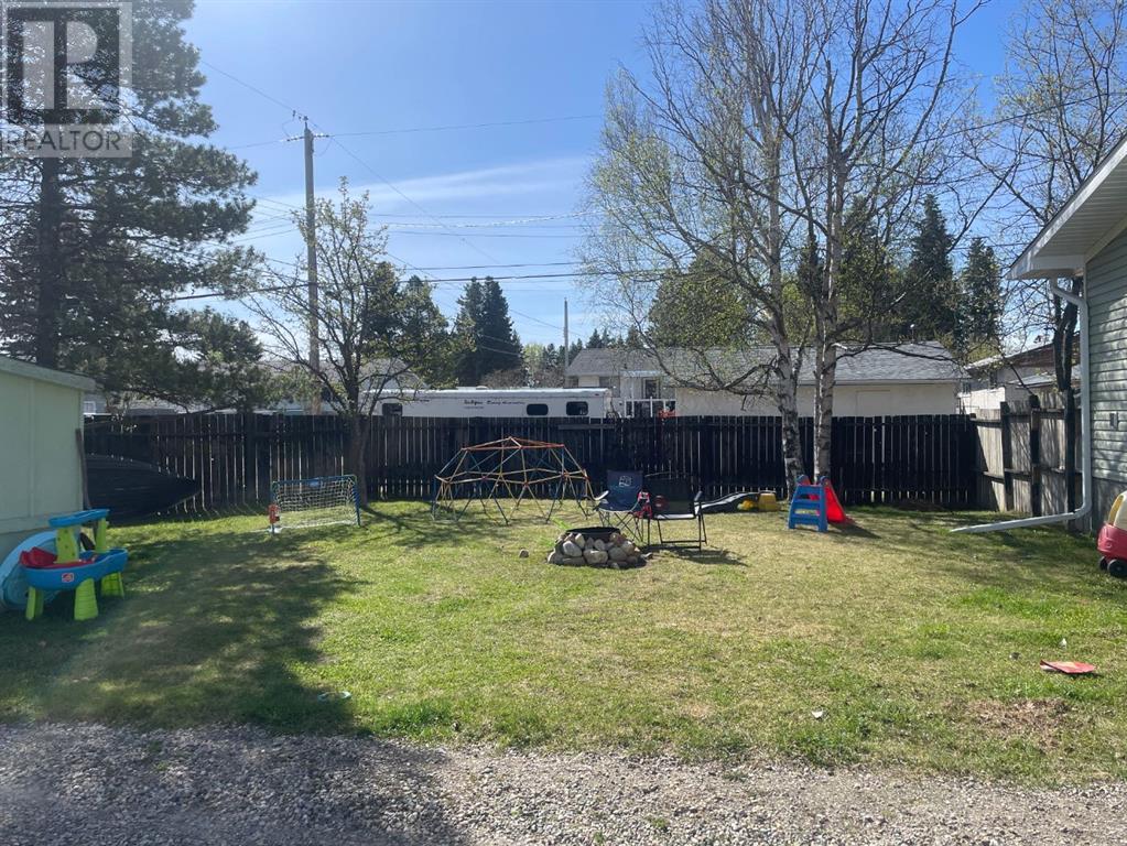 Property at 811 45 Street image 5