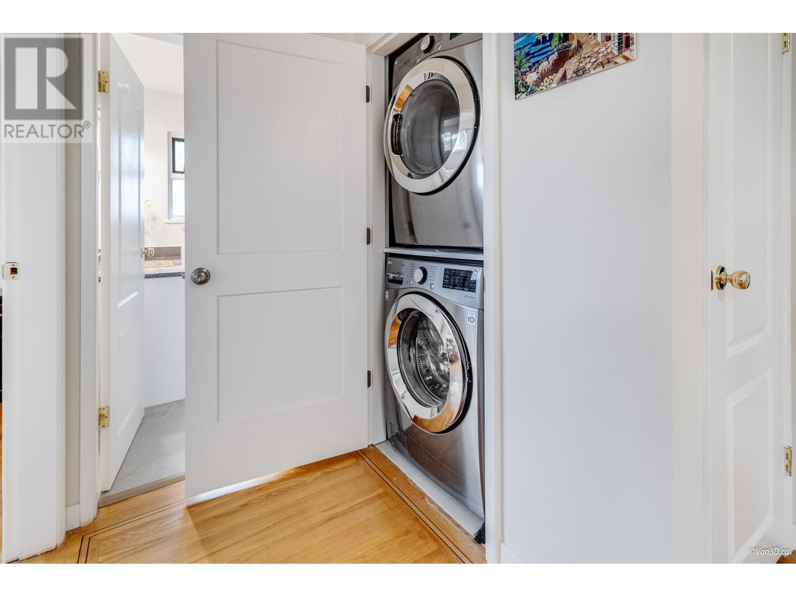 6555 St. Charles Place, Burnaby, British Columbia V5H 3W1 - Photo 12 - R2991349