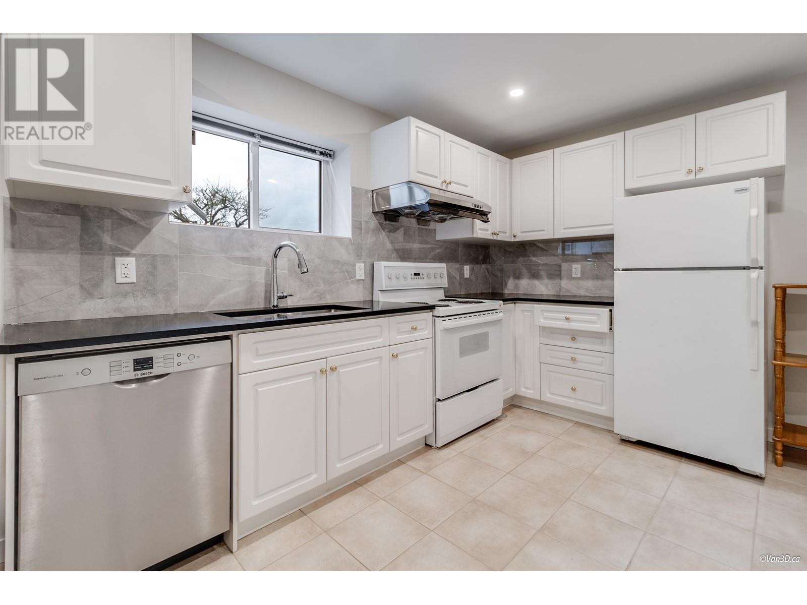 6555 St. Charles Place, Burnaby, British Columbia V5H 3W1 - Photo 17 - R2991349