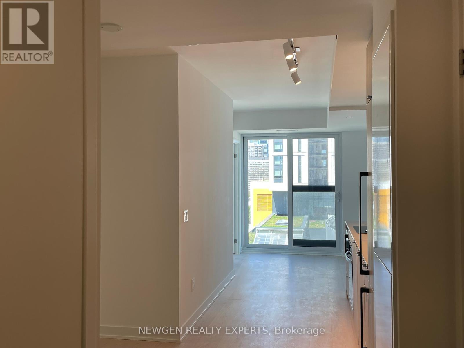 1703 - 252 Church Street, Toronto, Ontario  M5B 0E6 - Photo 8 - C12139845