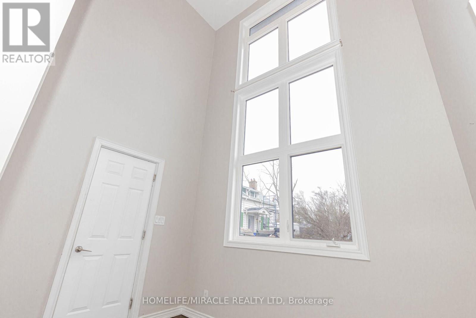 637 Simcoe Street, Brock, Ontario  L0K 1A0 - Photo 36 - N12140365