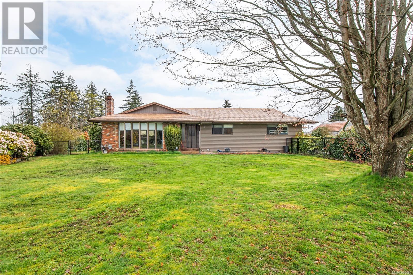Property at 951 Northmore Rd image 5
