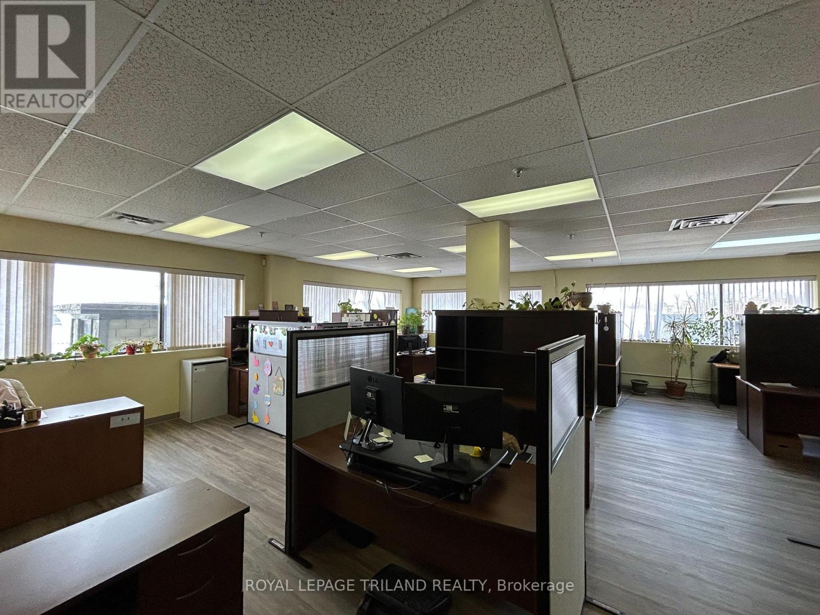 Three - 1150 Frances Street N, London East, Ontario  N5W 5N5 - Photo 6 - X12140386