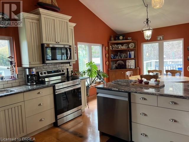 3302 Colin Street, Port Bruce, Ontario  N5H 2R2 - Photo 9 - 40725195