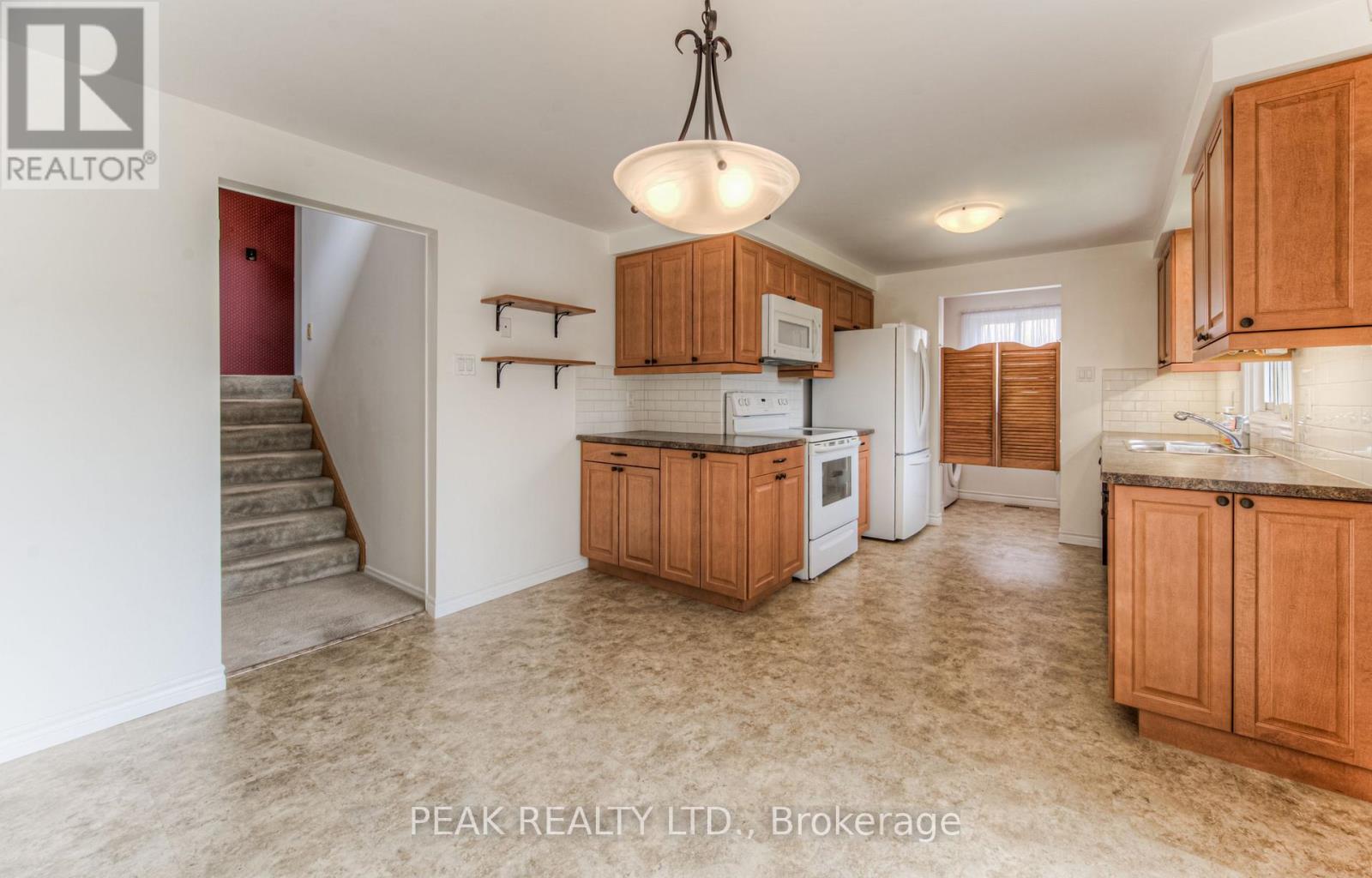 101 Blackwell Drive, Kitchener, Ontario  N2N 1S8 - Photo 19 - X12128522