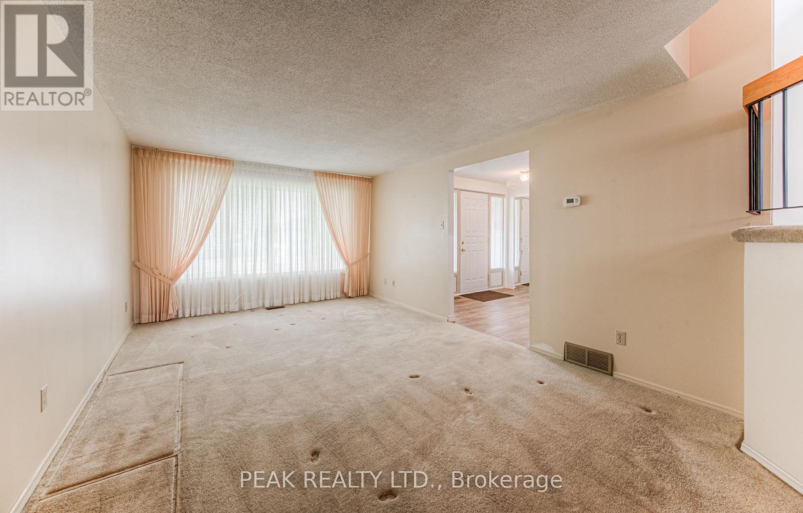 101 Blackwell Drive, Kitchener, Ontario  N2N 1S8 - Photo 9 - X12128522