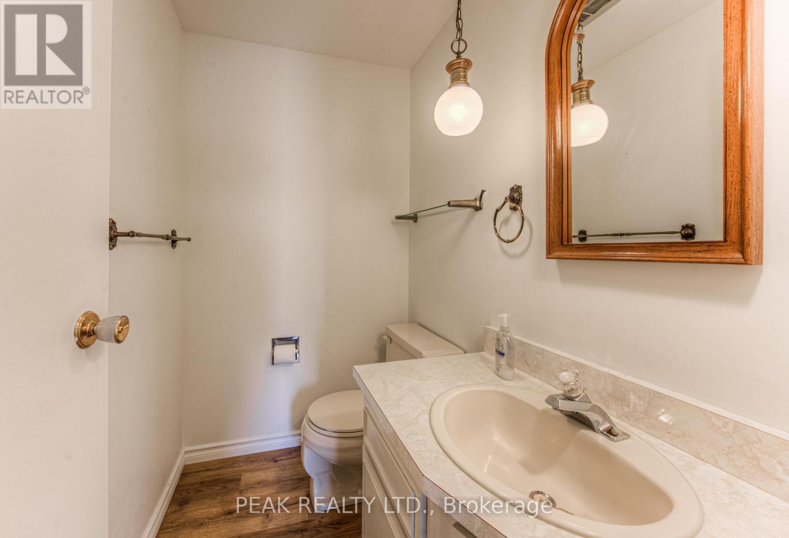 101 Blackwell Drive, Kitchener, Ontario  N2N 1S8 - Photo 6 - X12128522