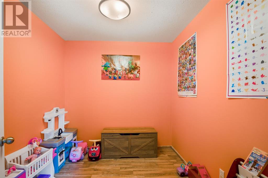19 Kerr Close, Red Deer, Alberta  T4P 3V6 - Photo 25 - A2208459