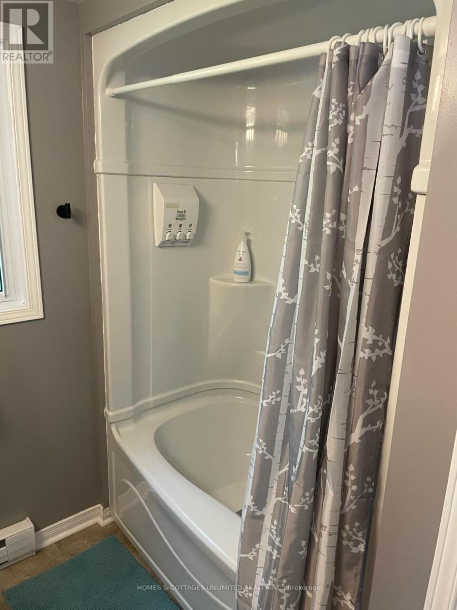 3048 Crozier B Road W, Tay Valley, Ontario  K0G 1X0 - Photo 34 - X12139192