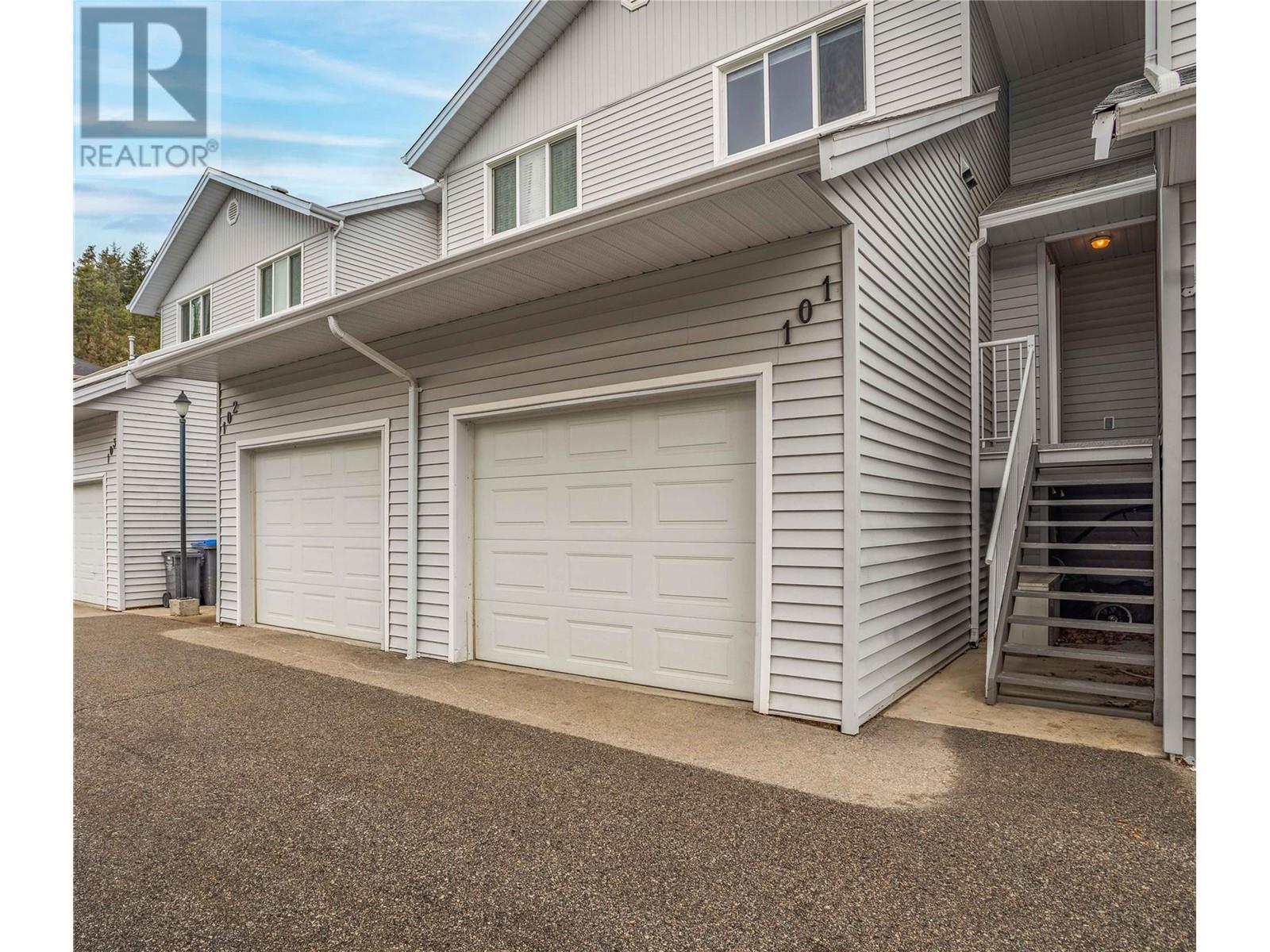 5460 Clements Crescent Unit# 101, Peachland, British Columbia