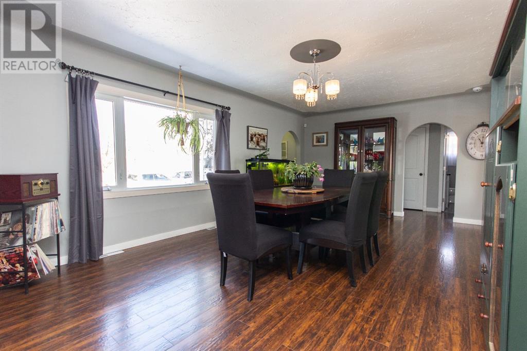 Property at 6013 57 Avenue image 5
