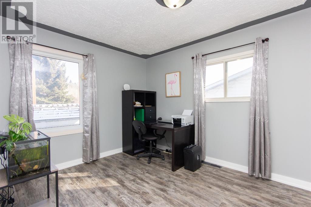 6013 57 Avenue, Red Deer, Alberta  T4N 4S8 - Photo 17 - A2207317