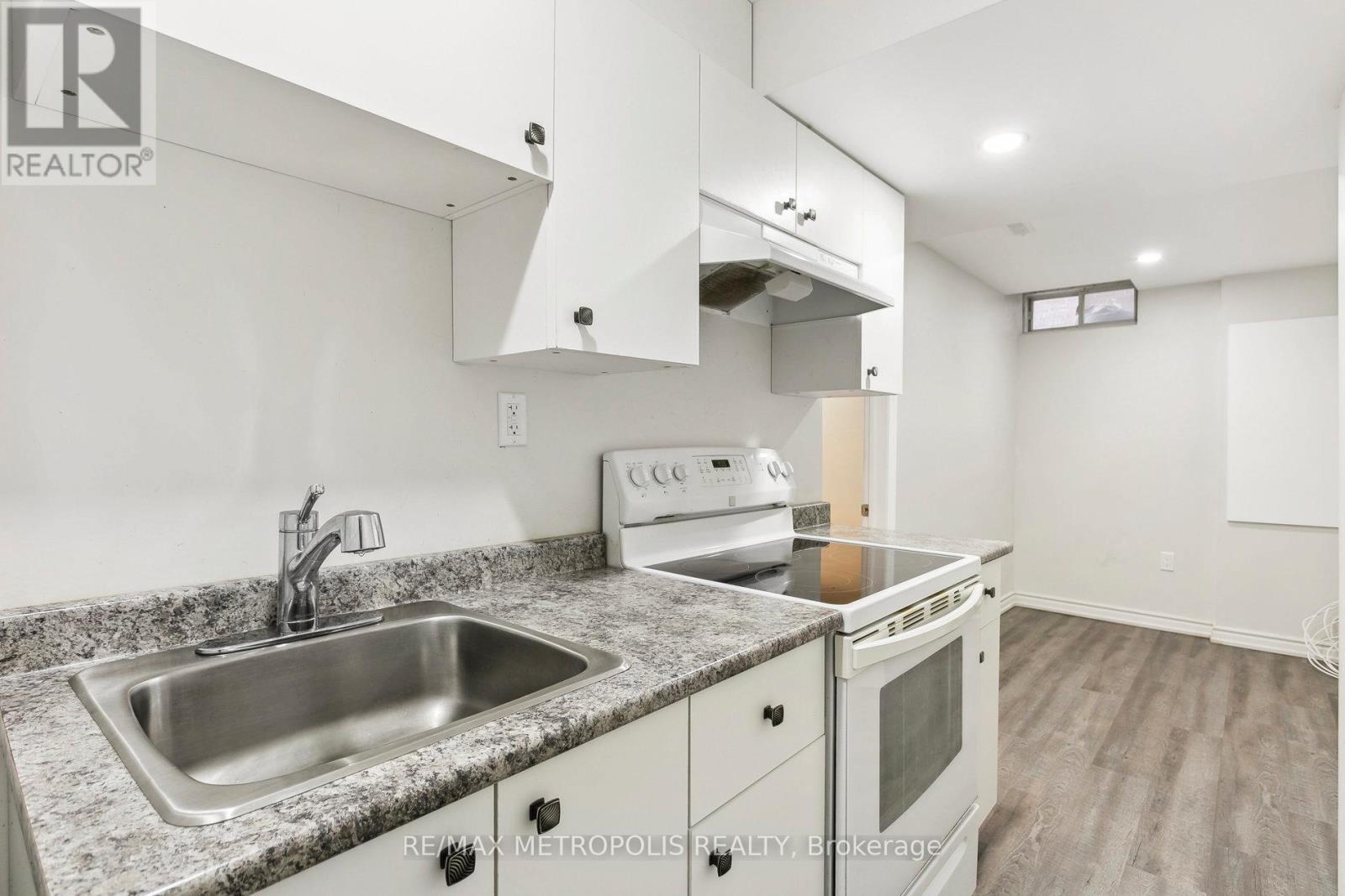 29 Mistdale Crescent, Brampton, Ontario  L7A 1S2 - Photo 39 - W12140408