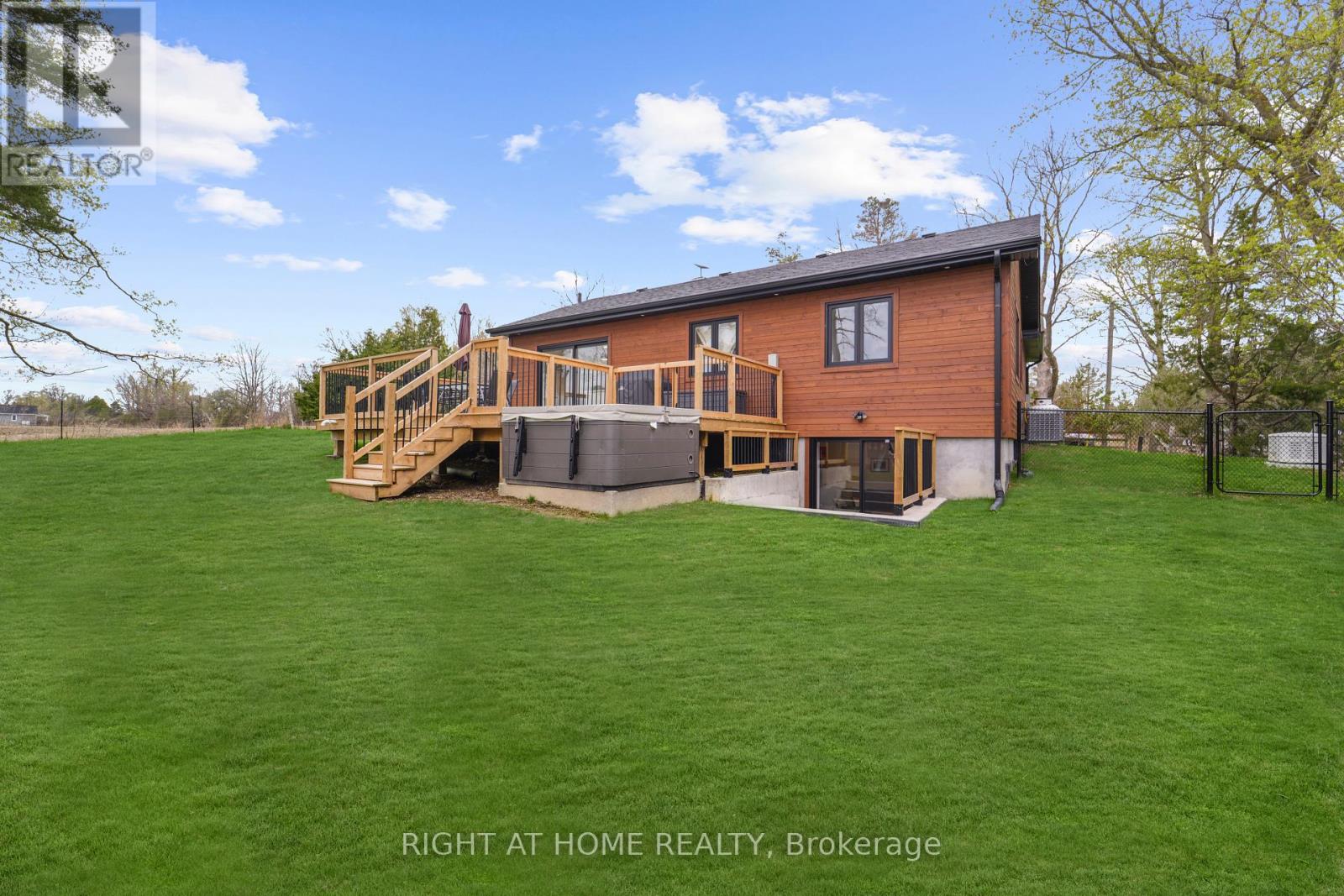 17083 Warden Avenue, Whitchurch-Stouffville, Ontario  L4A 2W1 - Photo 33 - N12129352