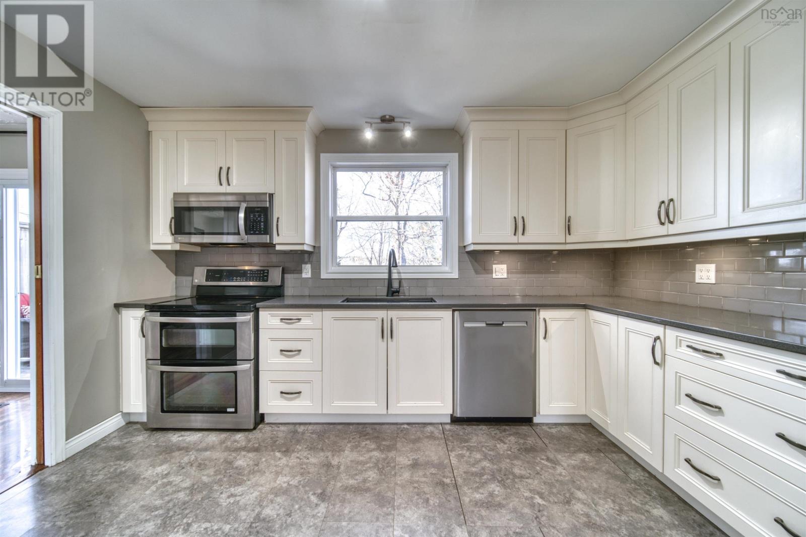 Property at 79 Chandler Drive image 4