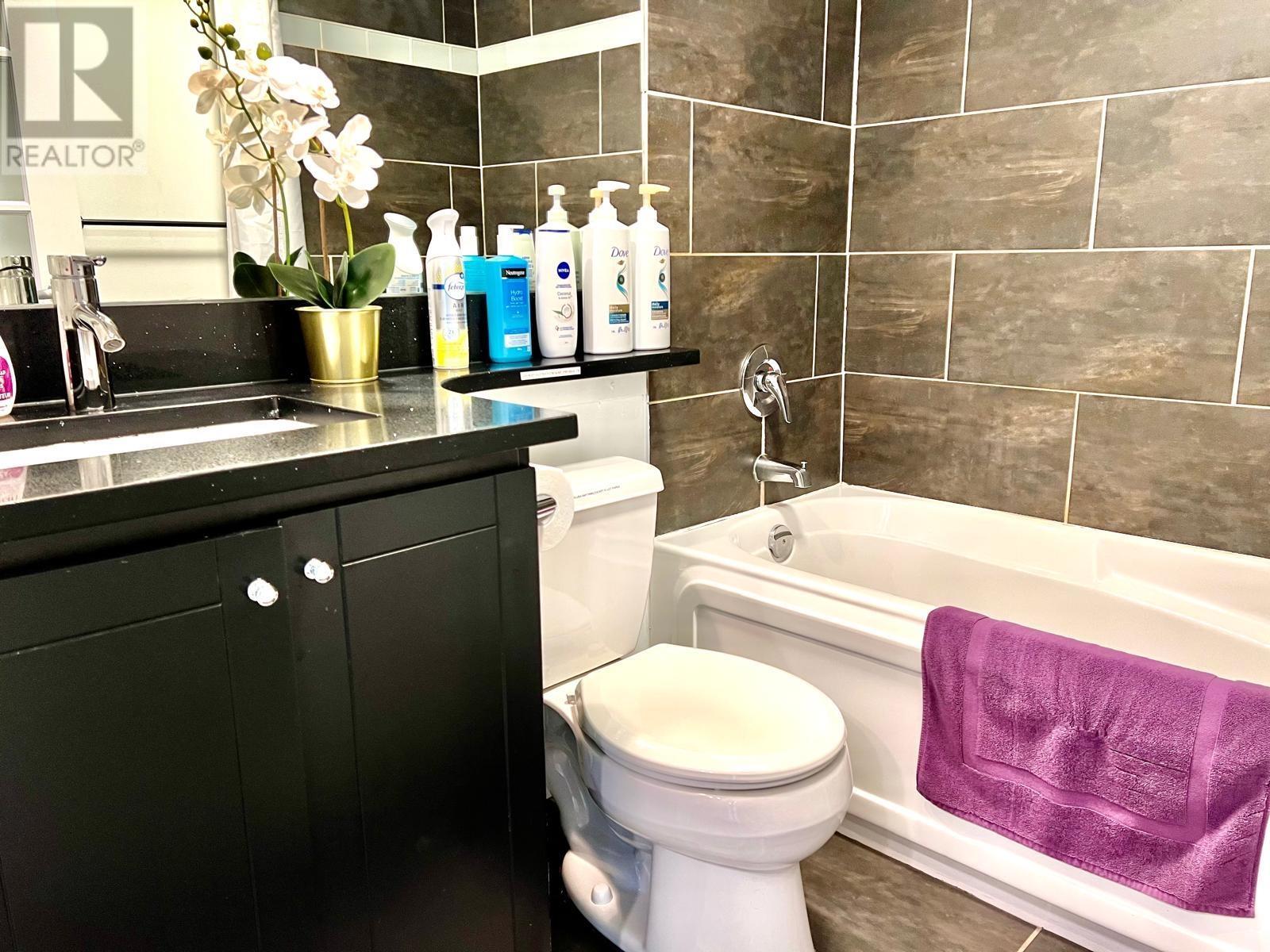 811 933 Seymour Street, Vancouver, British Columbia  V6B 6L6 - Photo 11 - R2981713