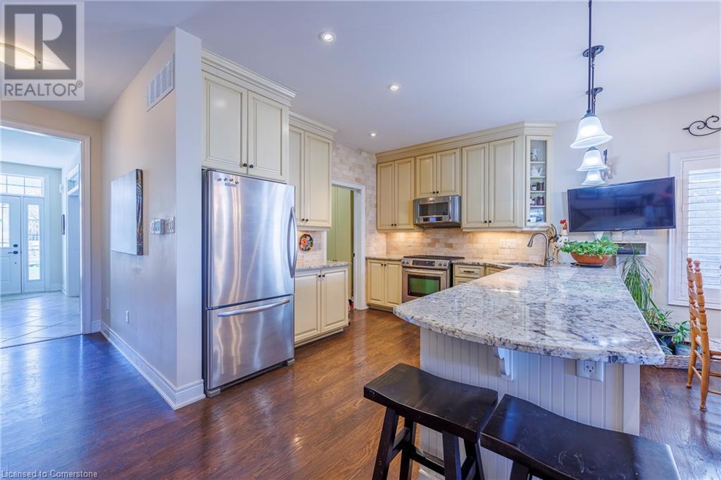 Property at 23 SCHOONER Drive image 5