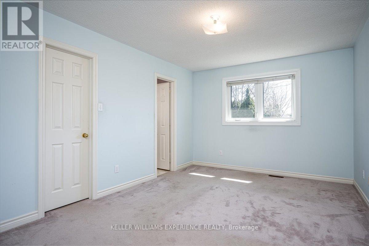 85 Arthur Avenue, Barrie, Ontario  L4M 6H6 - Photo 24 - S12140426